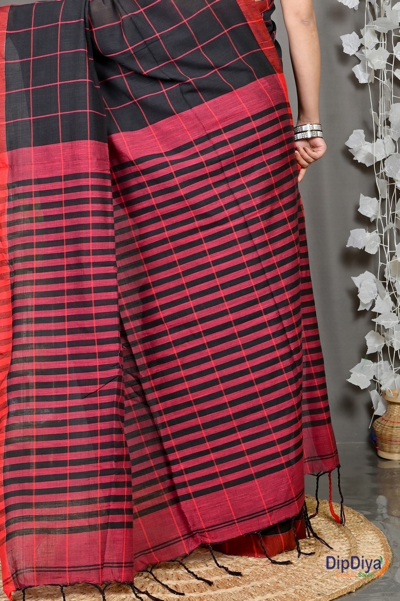 Black Cotton Blended Parodhi Hand Loom Saree (483)